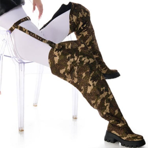 AZALEA WANG " COWGIRL CRUSIN " RHINESTONE CAMO FLATFORM CHAP BOOT - Picture 3 of 11